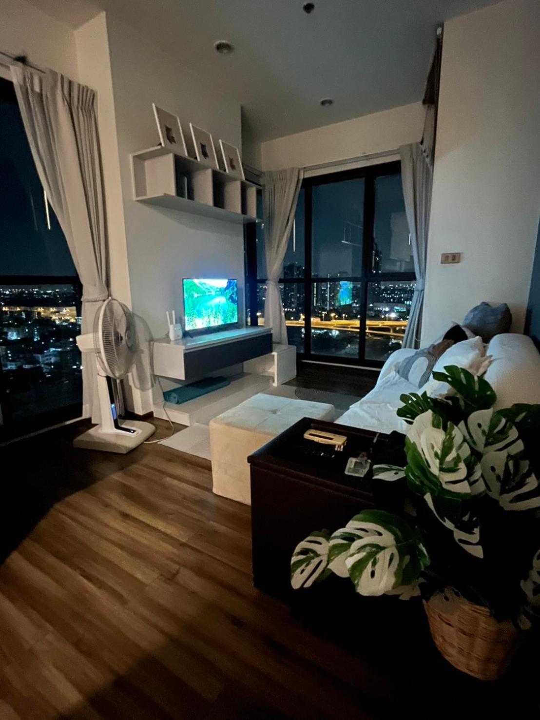 Apartment Next To Phrakanong Bts Wyne Sukhumvit Бангкок Екстер'єр фото